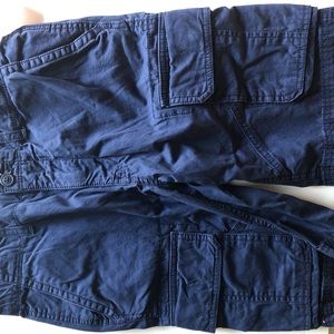 NWT- Gap kids navy cargo shorts size 12 husky boys